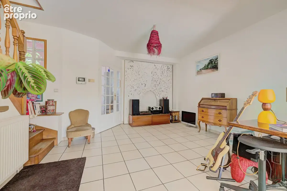 Maison 107 m² à Fontenay-Sous-Bois  - photo 3
