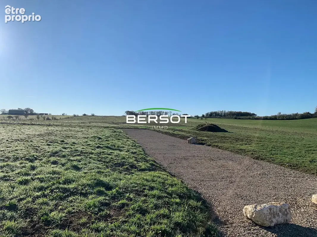 EXCLUSIVITE Terrain constructible viabilisé 647m² plat et bien exposé au calme ? L'Hôpital-du-Grosbois proche Valdahon - photo 4