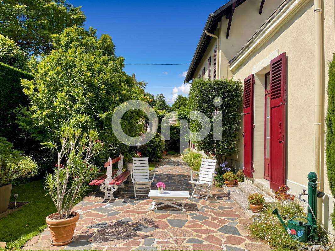 Maison à EZY-SUR-EURE