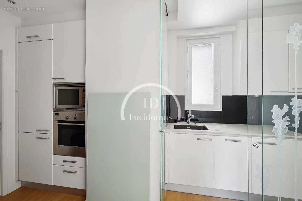 Appartement à PARIS-20E