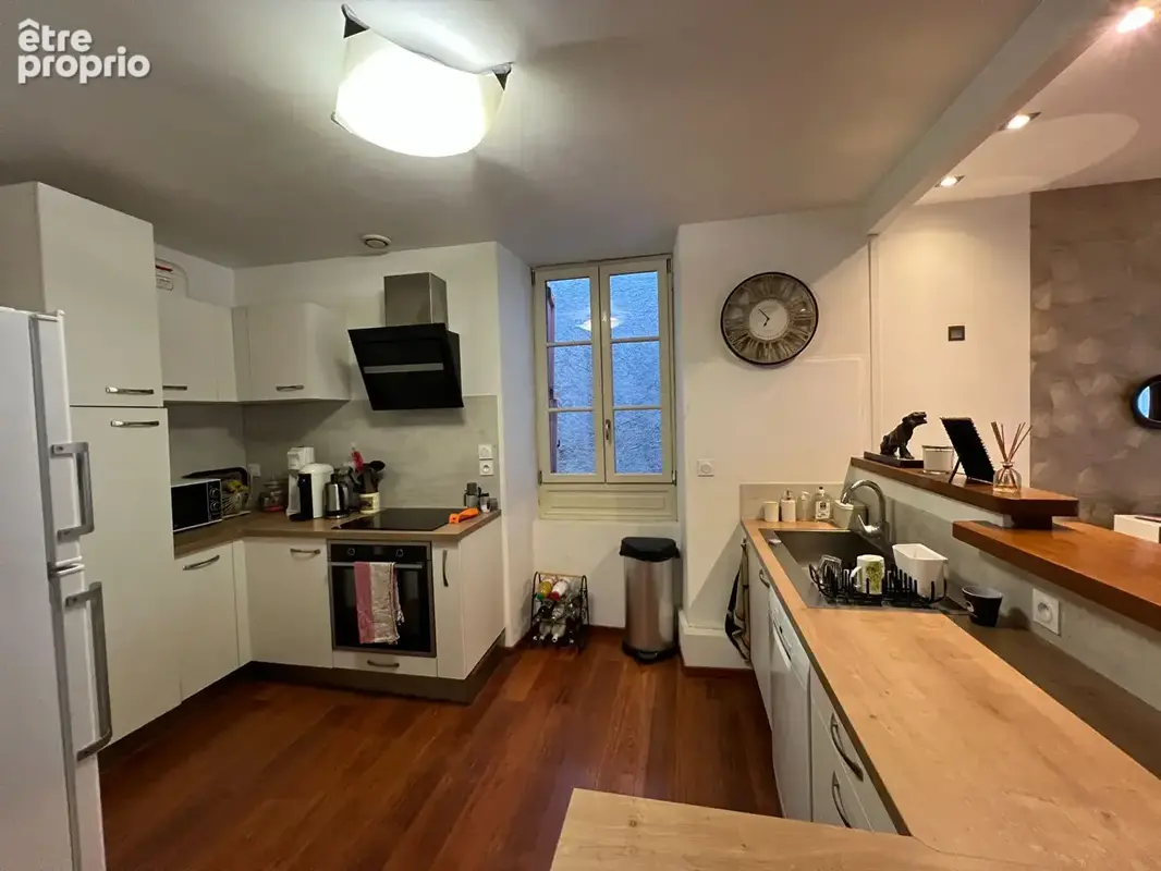 Appartement lumineux en coeur de village de Caylus - Charme et confort - photo 4