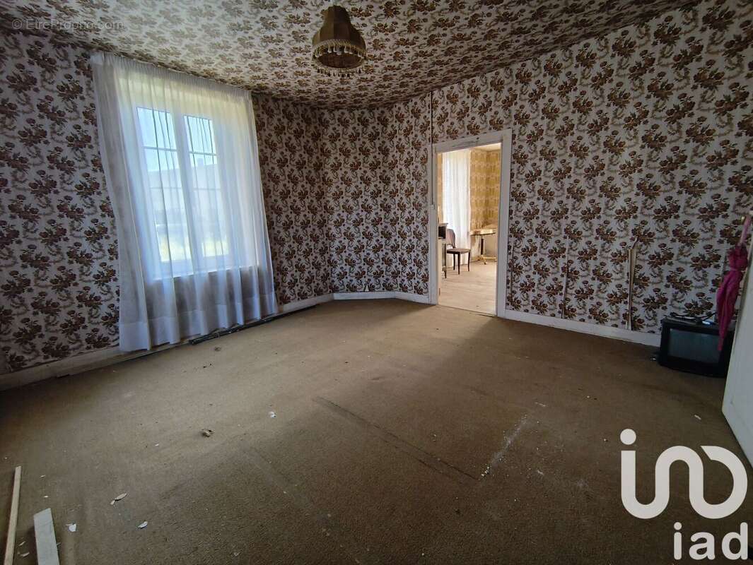 Photo 9 - Maison à SAINT-JUST-SAUVAGE