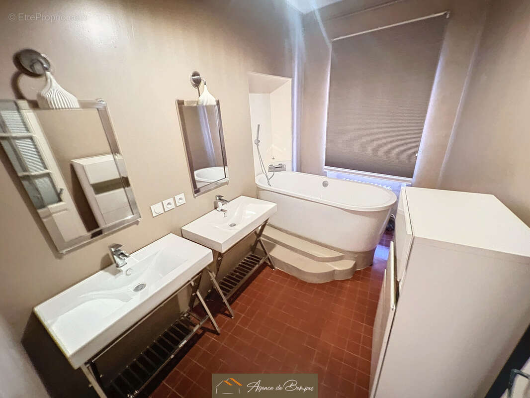 Appartement duplex de 145 m2 et cave 9 m2 - photo 6