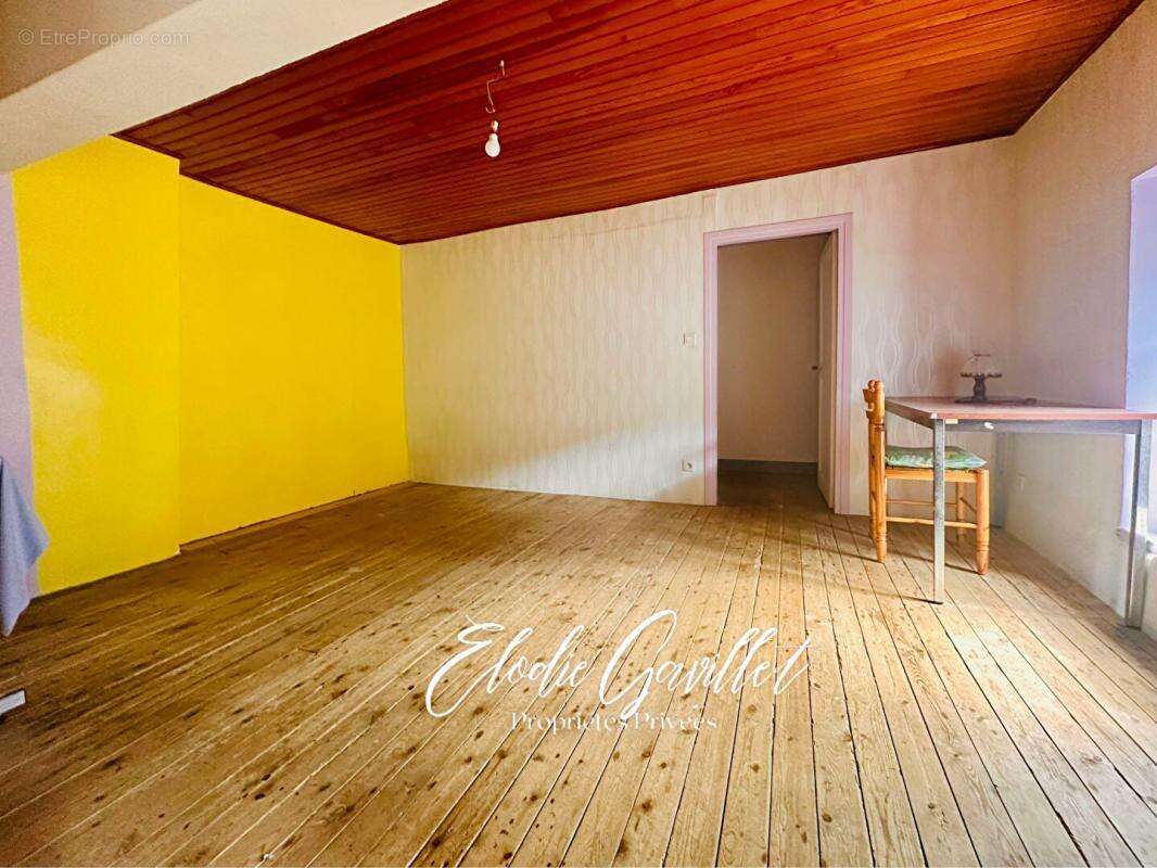 Maison à CUXAC-CABARDES