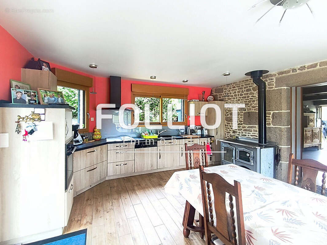 A vendre à Coulouvray Boisbenâtre maison proche école primaire - photo 4