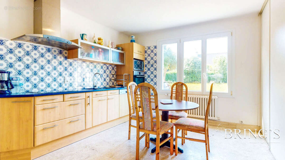 Maison 146 m² à Gouesnach  - photo 2