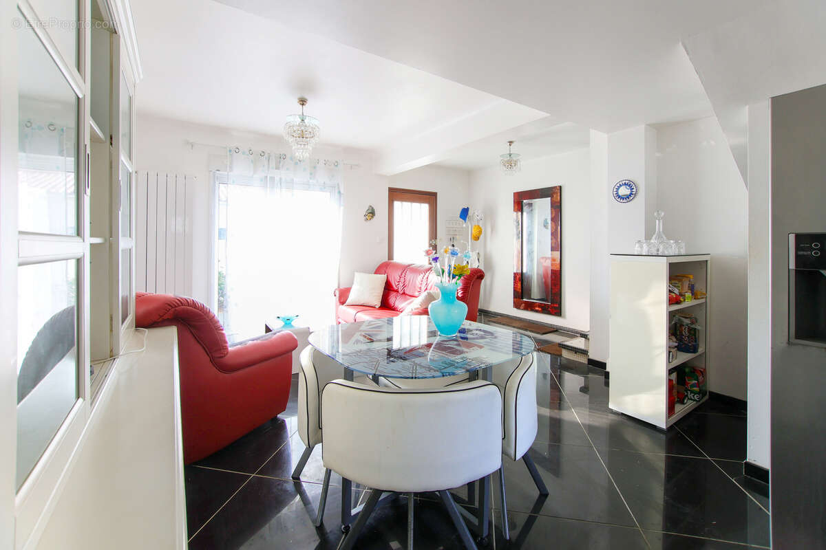 Maison T5 à proximité immédiate de la gare des Sables-d’Olonne - photo 2