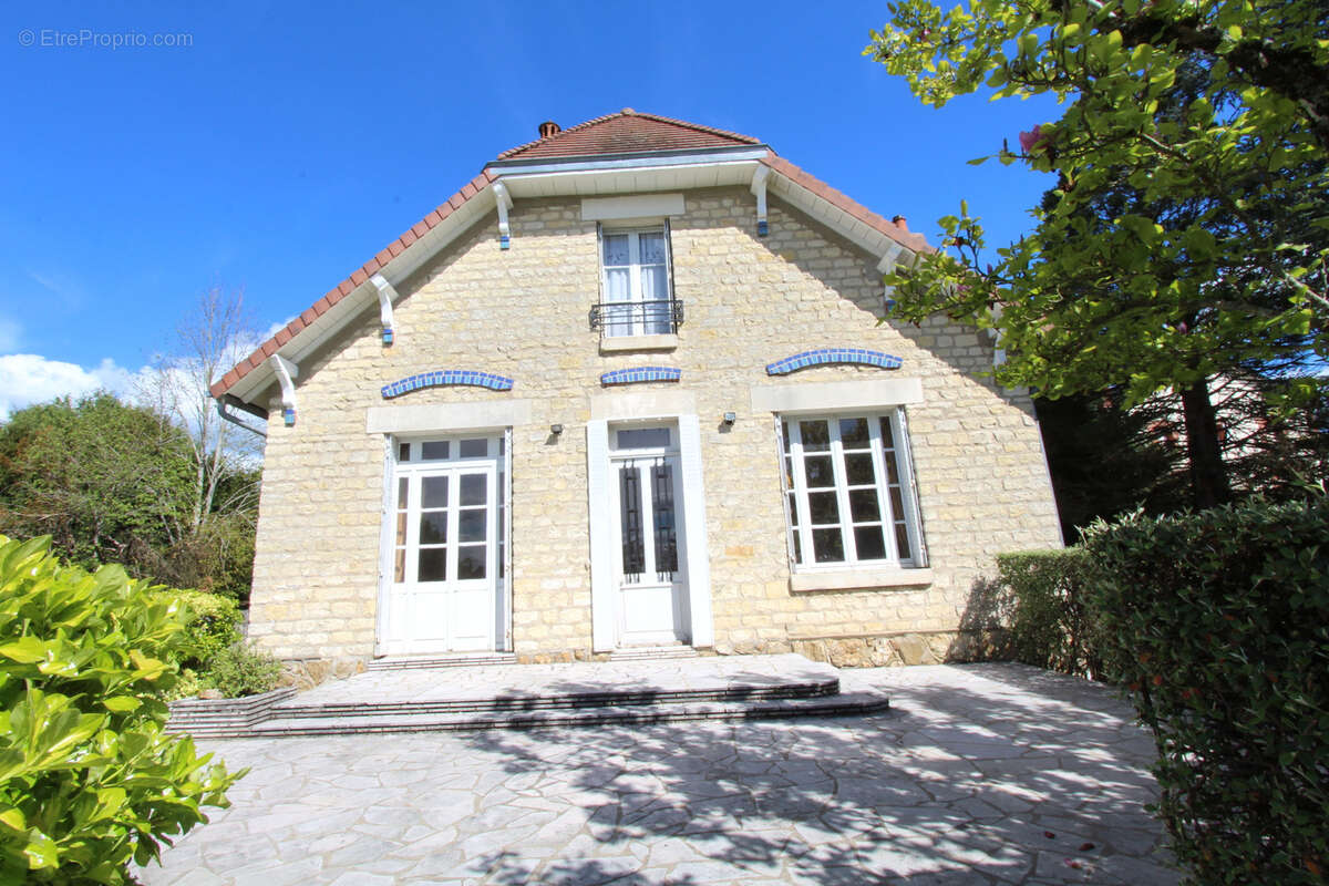 Maison à LA CHARITE-SUR-LOIRE