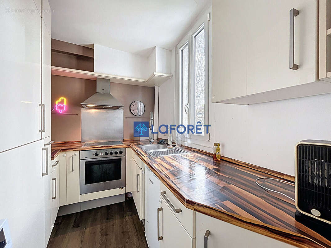 Appartement à SAINT-PIERRE-DU-PERRAY