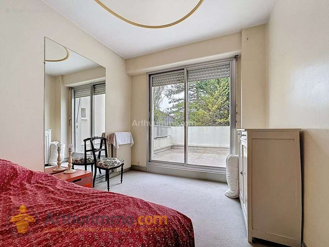 Commerce à TINQUEUX