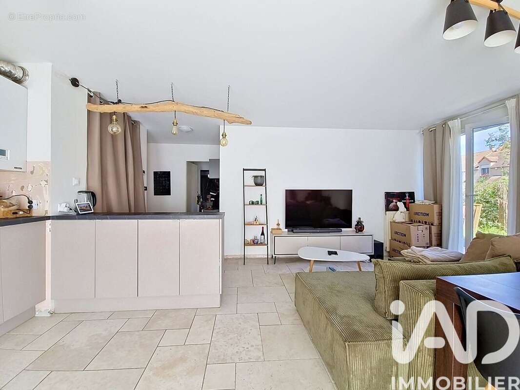 Photo 4 - Appartement à SAINTE-GENEVIEVE-DES-BOIS
