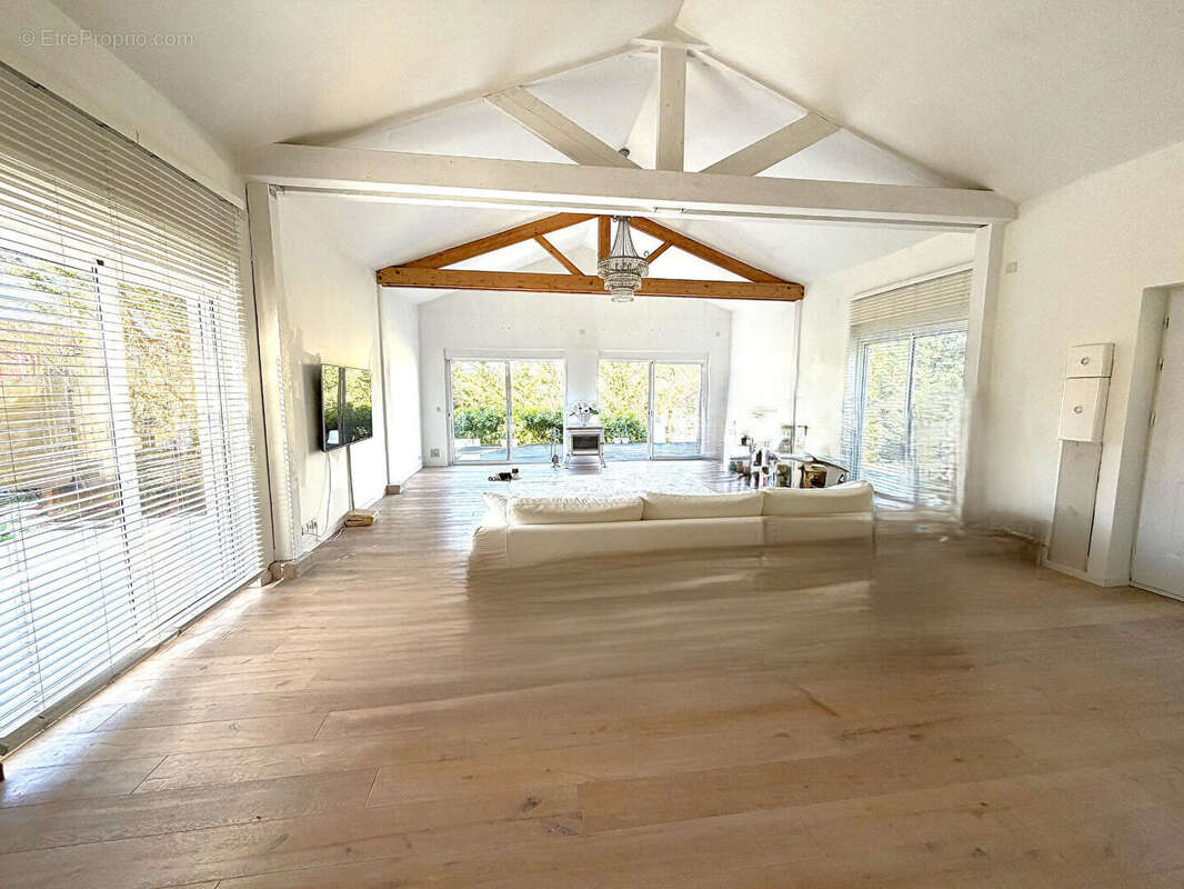 Maison à LA FRETTE-SUR-SEINE