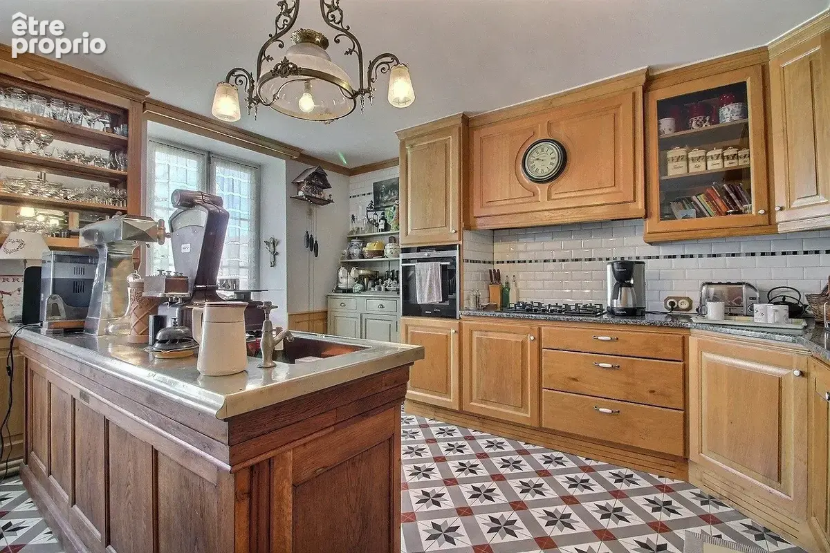 Maison 10 pièces 315 m² à vendre à Audincourt (25400) - photo 8