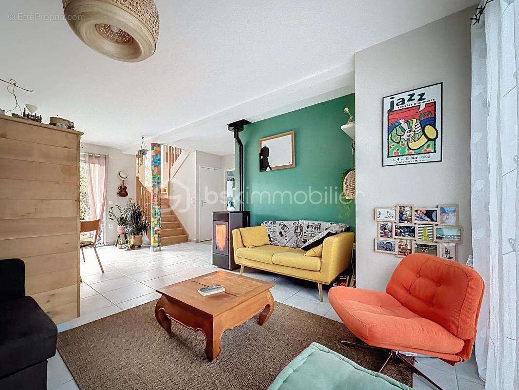 Maison à SAINT-GEORGES-MONTCOCQ