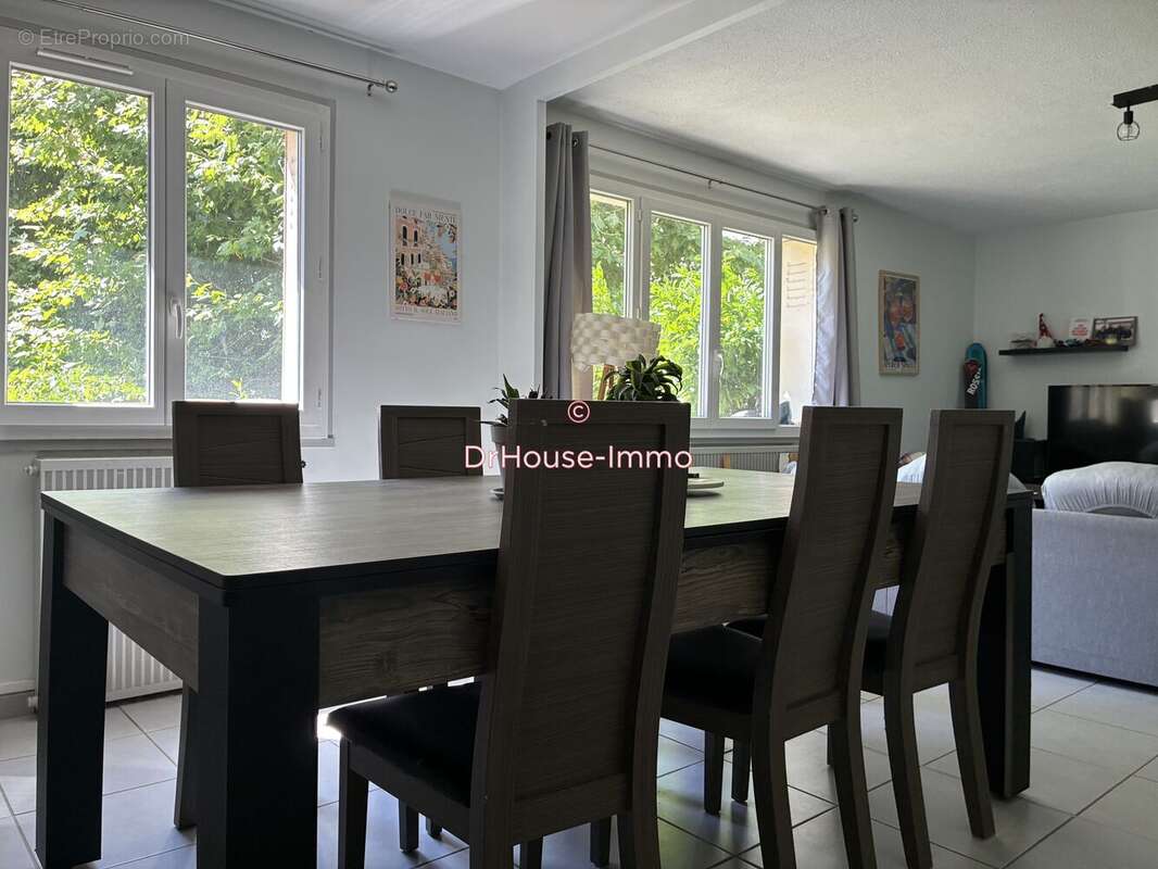 Appartement 71 m² à Peyrins  - photo 38