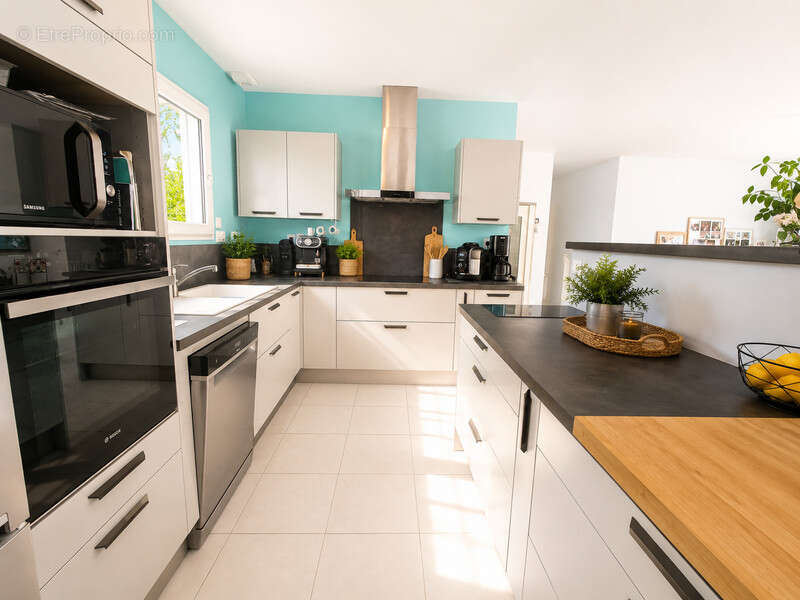 Maison contemporaine de 2021  Garantie décennale  DPE A  Terrain de près d'un hectare - photo 8