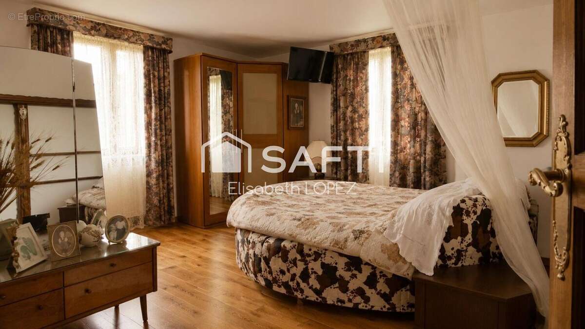 Maison 230 m² à Puybegon  - photo 7