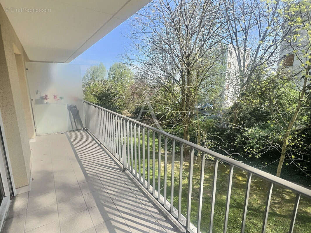 Appartement à THIAIS