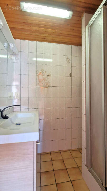 Maison à PARAY-VIEILLE-POSTE