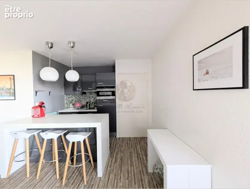 Lyon 7ᵉ   Appartement T2 avec balcon, parking et piscine au sein d’une résidence recherchée - photo 7