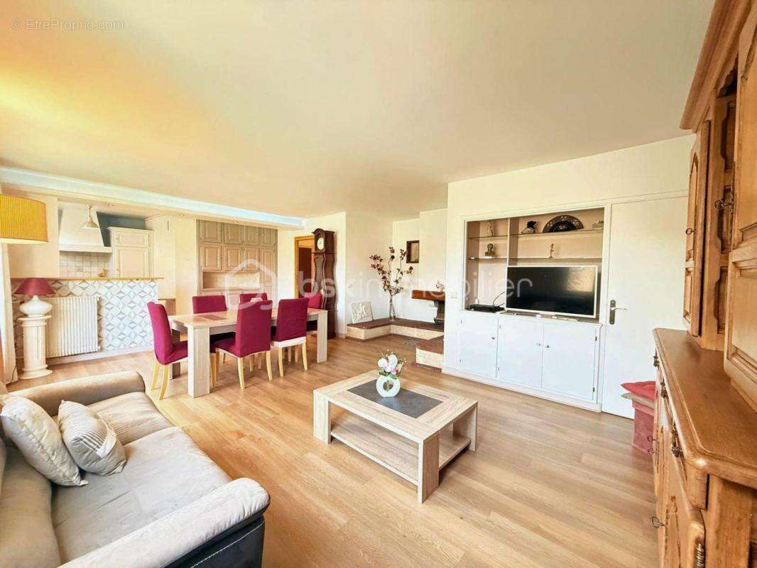 Appartement à NEUILLY-PLAISANCE