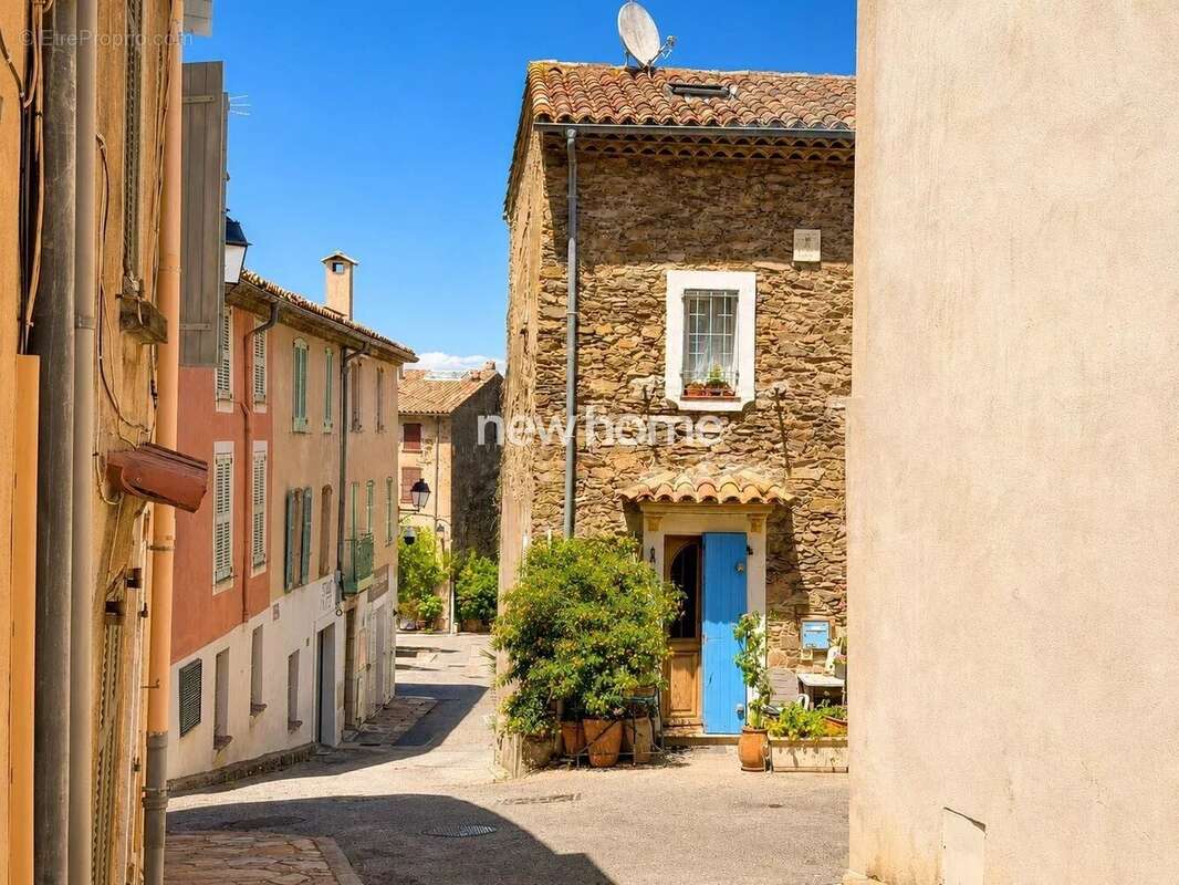 Authentique maison de village avec maison d'amis, patio et terrasse au cœur de La Garde-Freinet - photo 22