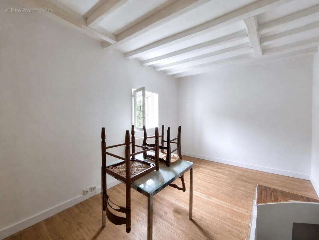 Maison de 3 pièces, 75 m² à Verrières - photo 5