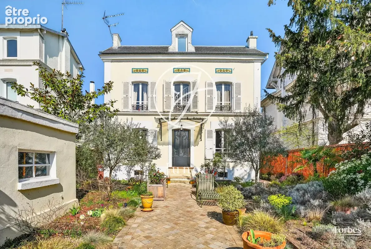 Maison à LE VESINET