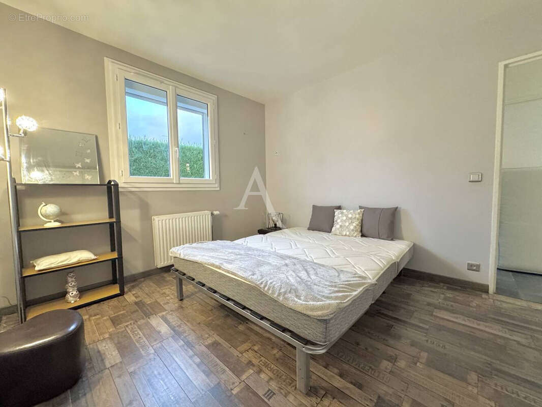 Maison à OZOIR-LA-FERRIERE