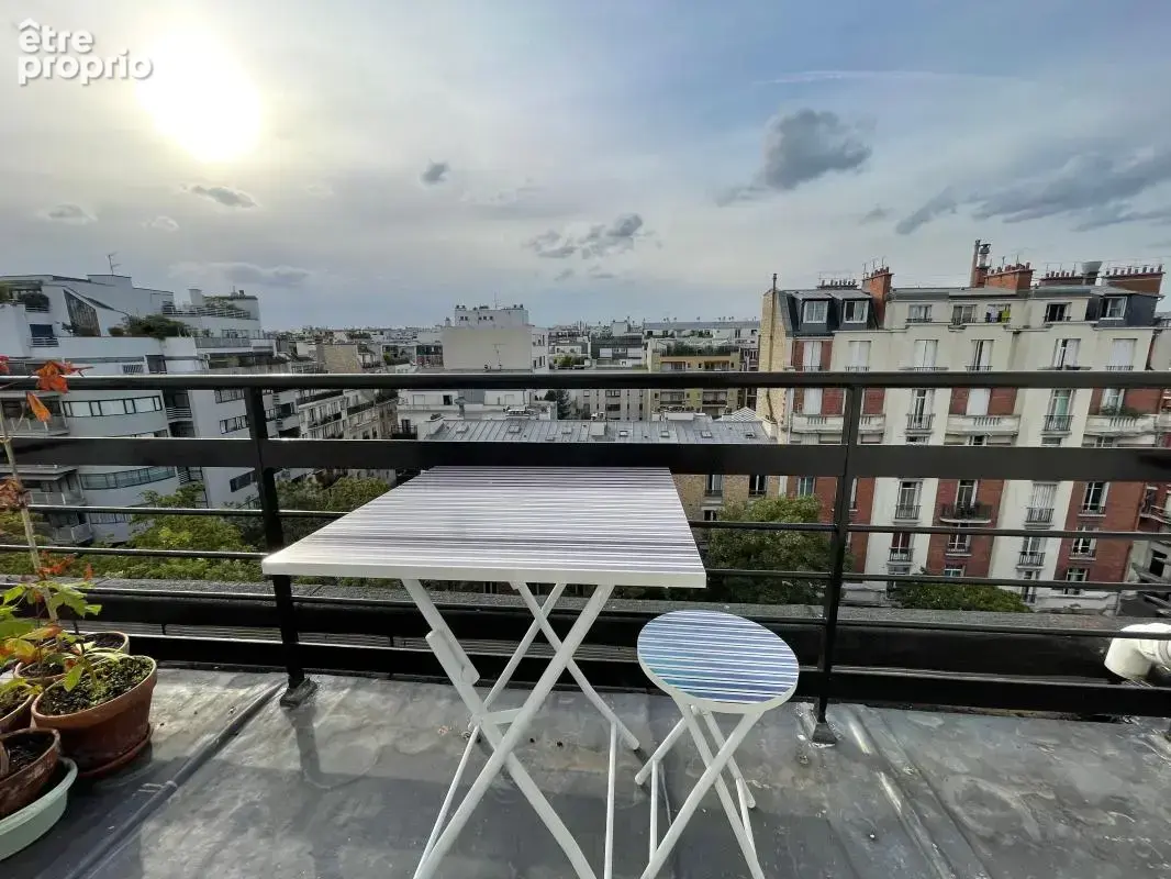 Studette de charme avec balcon - Paris 16 - photo 5