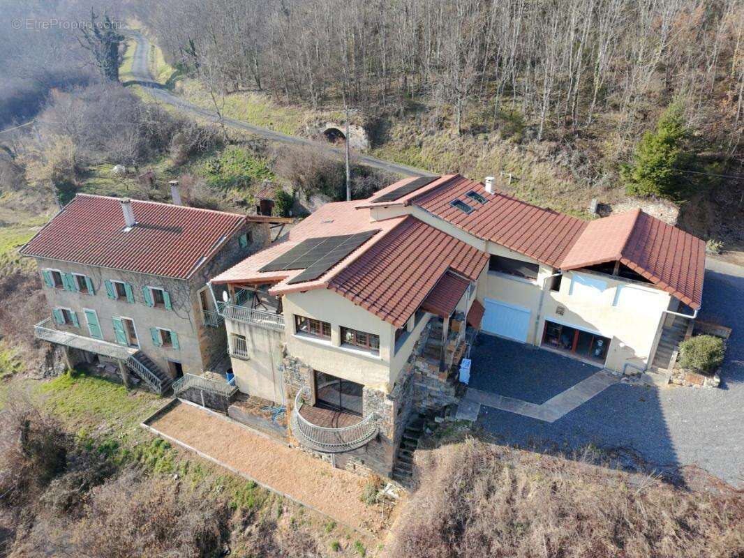 Maison à VAUX-EN-BEAUJOLAIS