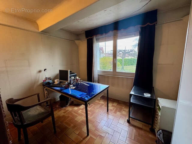 Maison à PARAY-VIEILLE-POSTE