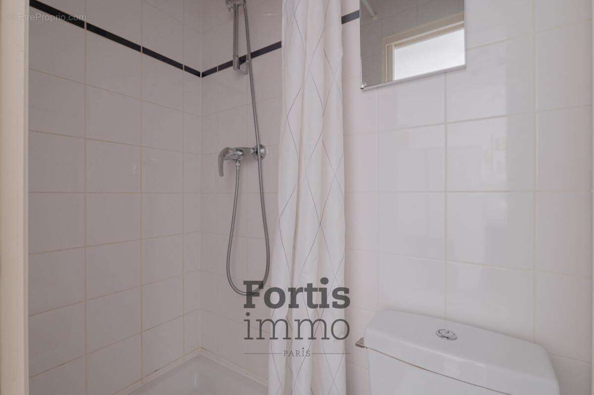 Appartement à PARIS-9E