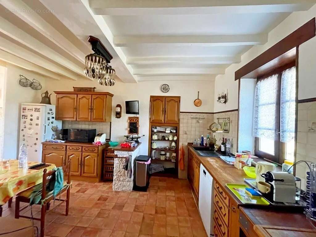 Bourgogne, Parc du Morvan, Secteur OUROUX EN MORVAN, belle maison de campagne 240 m² env dont 5 chambres sur plus de 5000 m² de  - photo 12