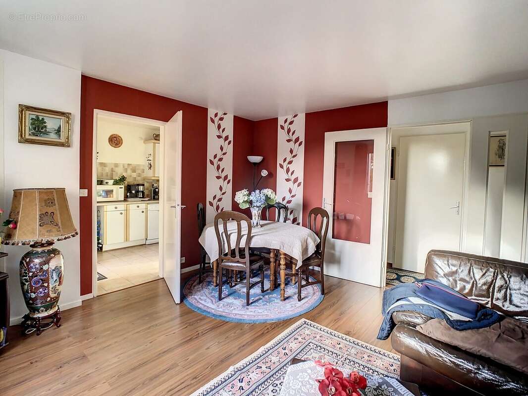 Séjour 3 - Appartement à BUC