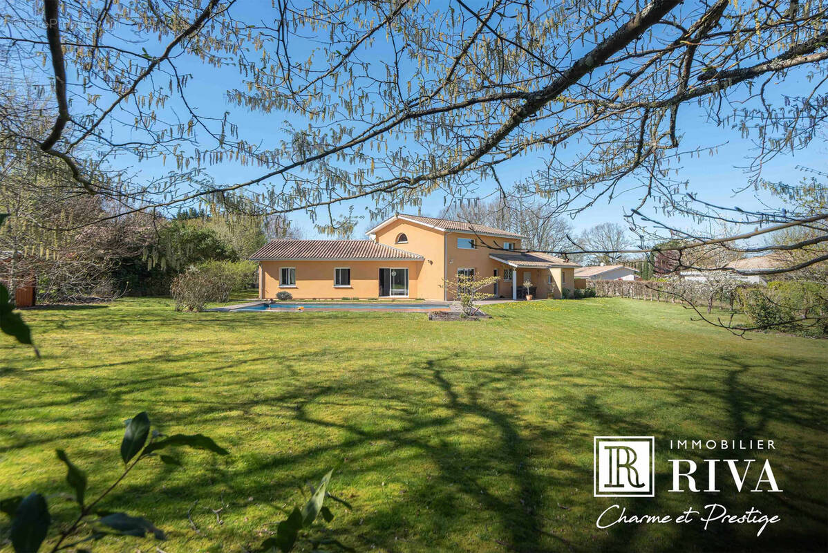 Maison à CAMBLANES-ET-MEYNAC