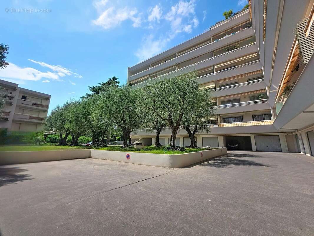 Appartement à LE CANNET
