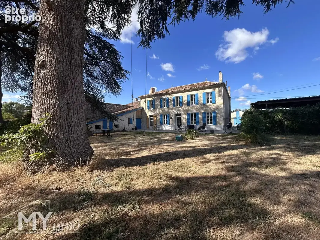 Élégante maison bourgeoise en pierre avec deux granges - photo 30