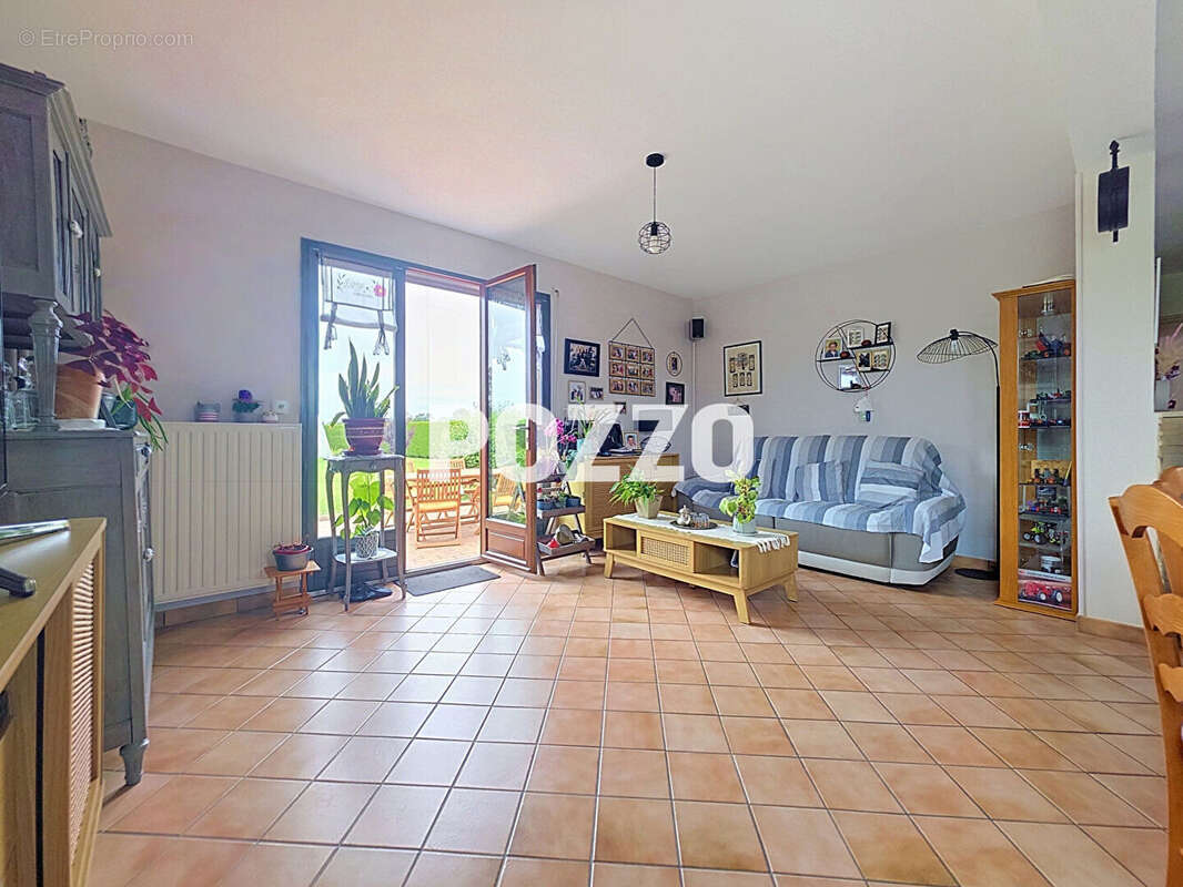 a vendre :Maison  6 chambres à côté de PÉRIERS- à moins de 20 kms de la mer- sous-sol complet - photo 11