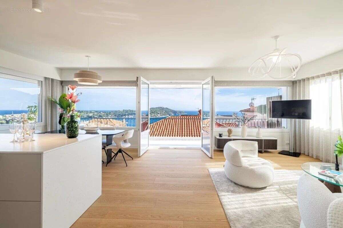 Appartement à VILLEFRANCHE-SUR-MER