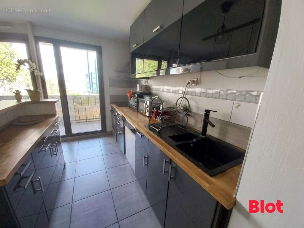 Appartement 93 m² à Brest  - photo 2