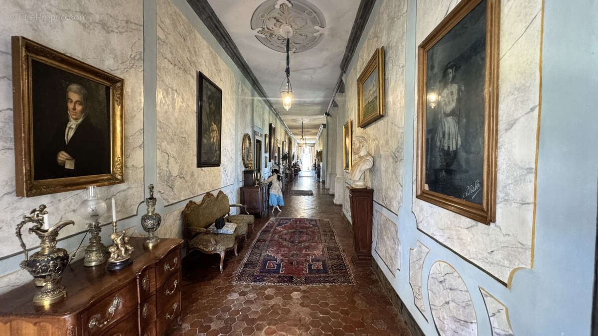 Maison à FORCALQUIER