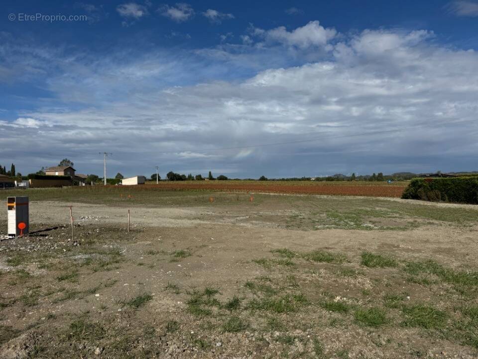 Photo Terrain à Ricaud au prix de 53 475€