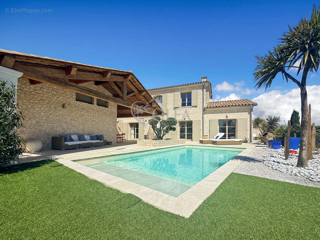 Maison à UZES