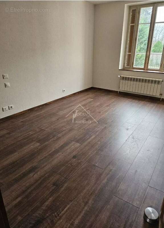 Appartement à VARENNES-SUR-ALLIER