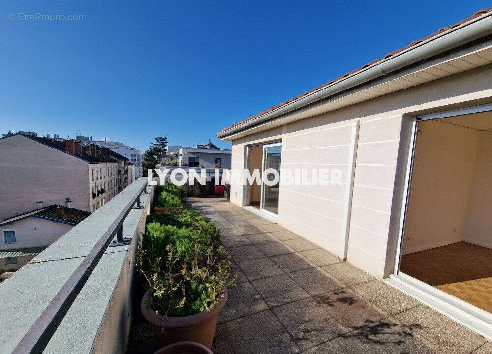 Appartement à LYON-8E