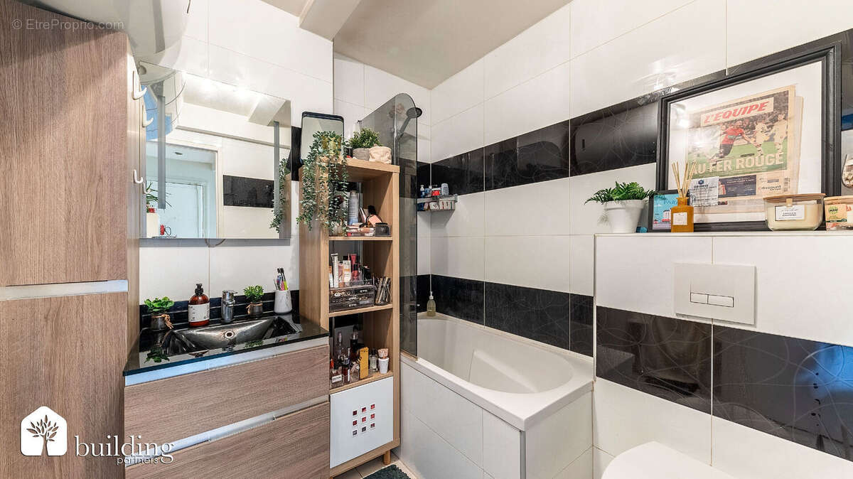 Appartement à LEVALLOIS-PERRET