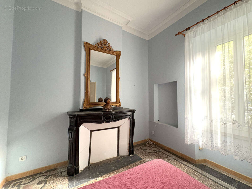 Maison à LEZIGNAN-CORBIERES