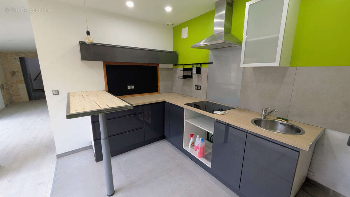 Maison à FLEURY-LA-VALLEE