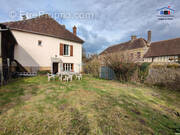 Maison à LONGNY-AU-PERCHE